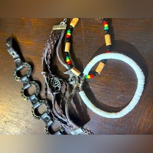 Collection of 4 bracelets unisex in leather shells and more